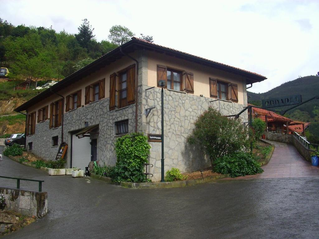 Agroturismo Ordaola Alonsotegi Екстер'єр фото
